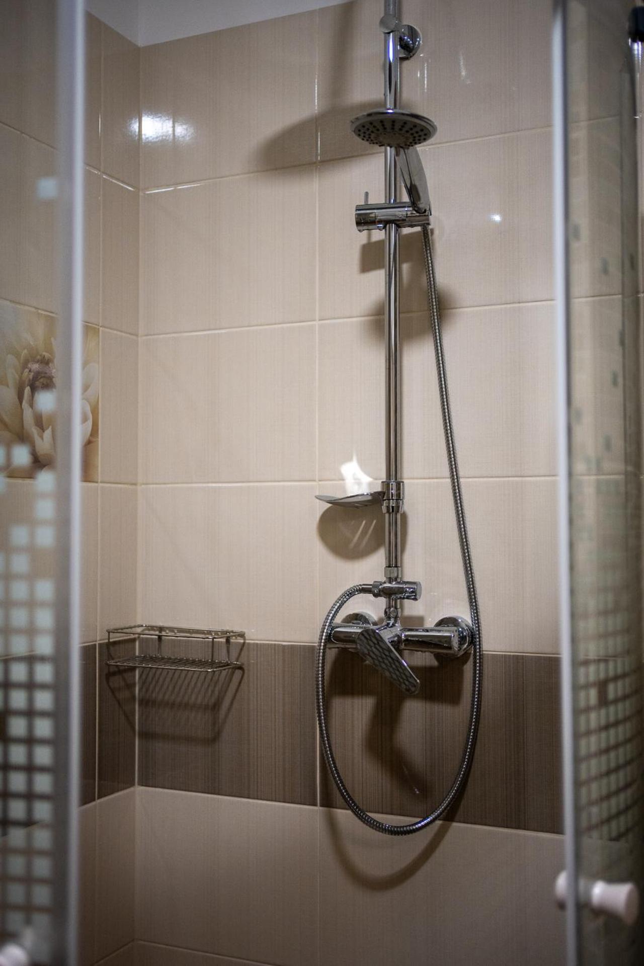 Holiday Apartmanhaz Гюла Екстериор снимка
