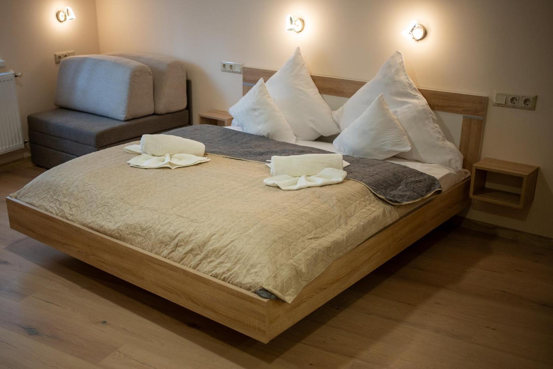 Holiday Apartmanhaz Гюла Екстериор снимка