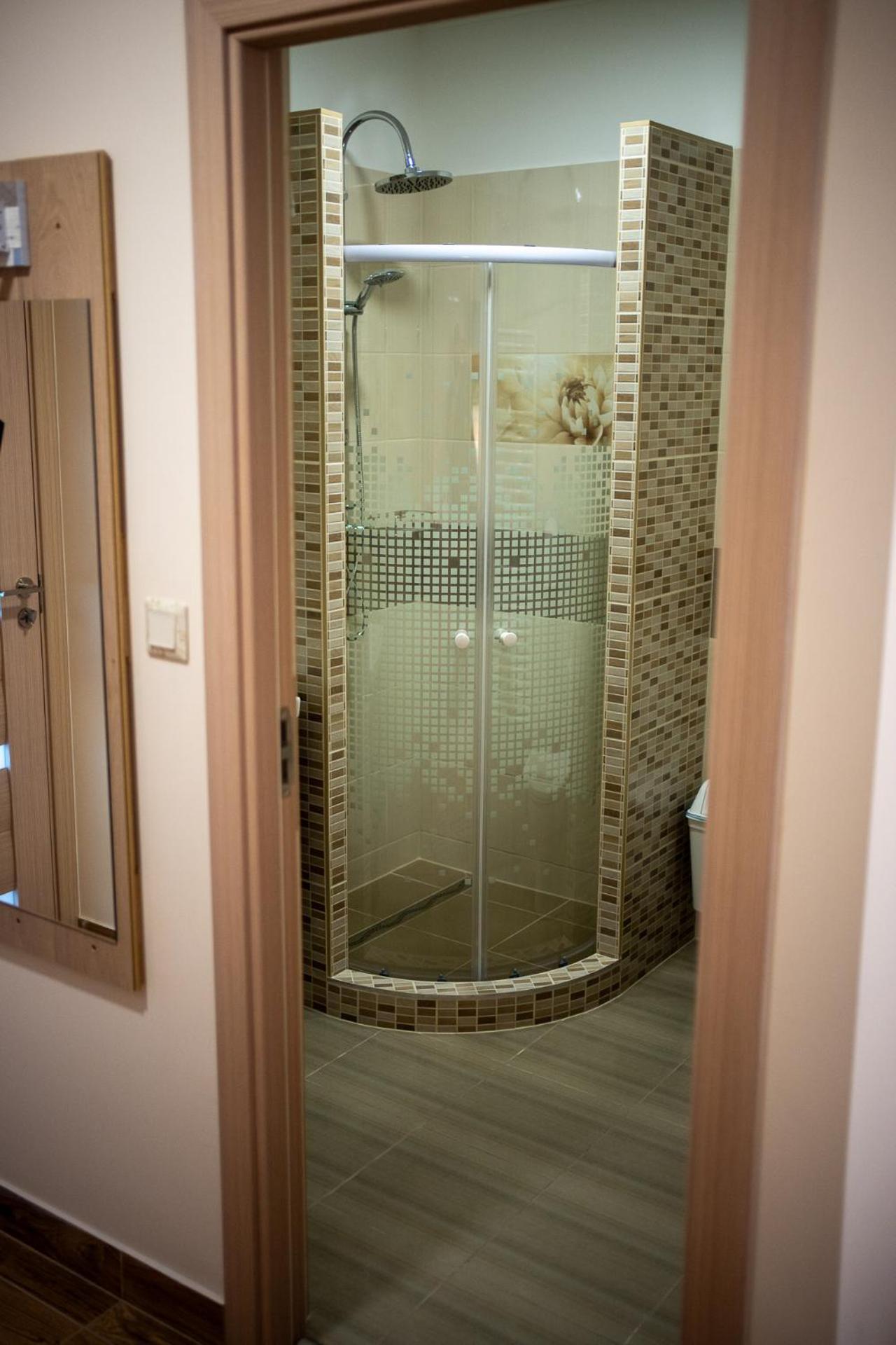 Holiday Apartmanhaz Гюла Екстериор снимка