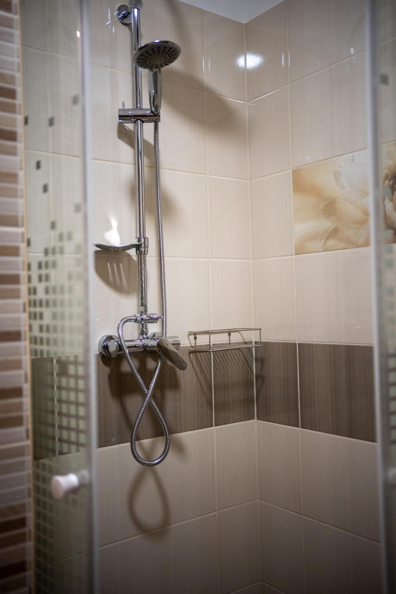 Holiday Apartmanhaz Гюла Екстериор снимка